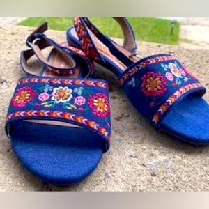 Brand new only tried on and walked at home